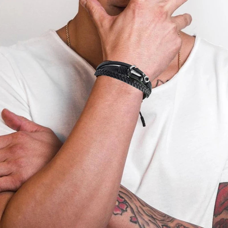 Bransoletka Męska ze Skóry Wielowarstwowej z Kotwicą – Punkowa Biżuteria ze Stali Nierdzewnej