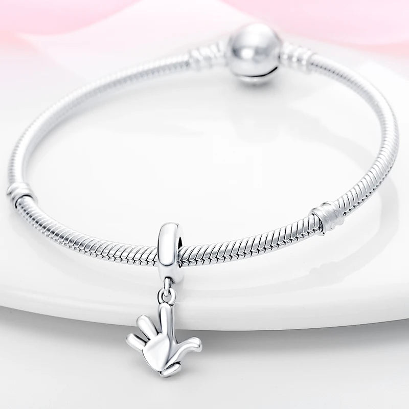 Zawieszka Srebrna w Kształcie Ręki Myszki Miki Disney