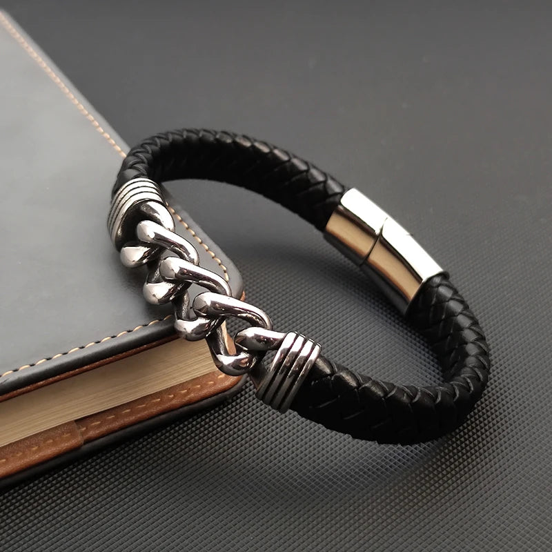 Bransoletka Męska ze Skóry Plecionej i Stali Nierdzewnej - Klasyczny Styl