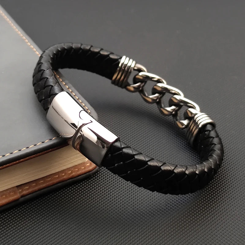 Bransoletka Męska ze Skóry Plecionej i Stali Nierdzewnej - Klasyczny Styl