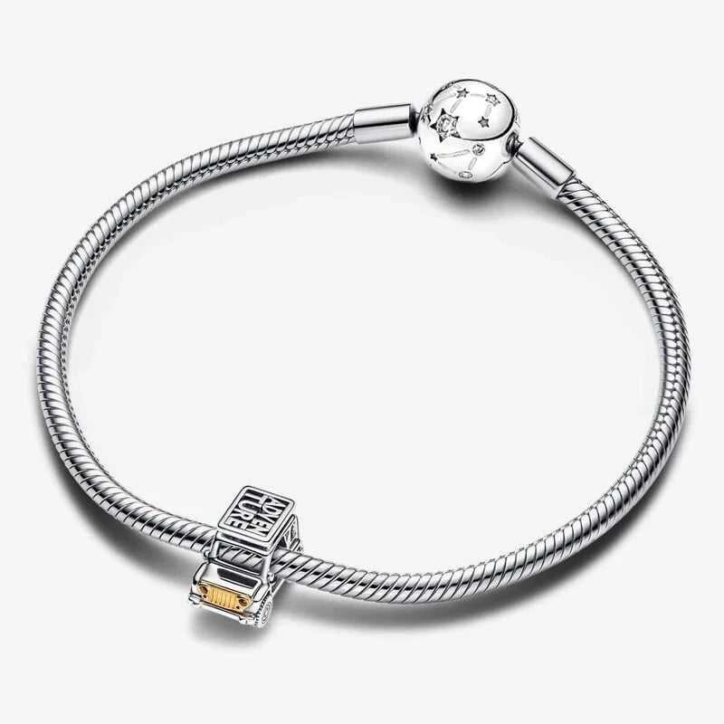 Dwukolorowa Zawieszka Srebrna w Kształcie Samochodu